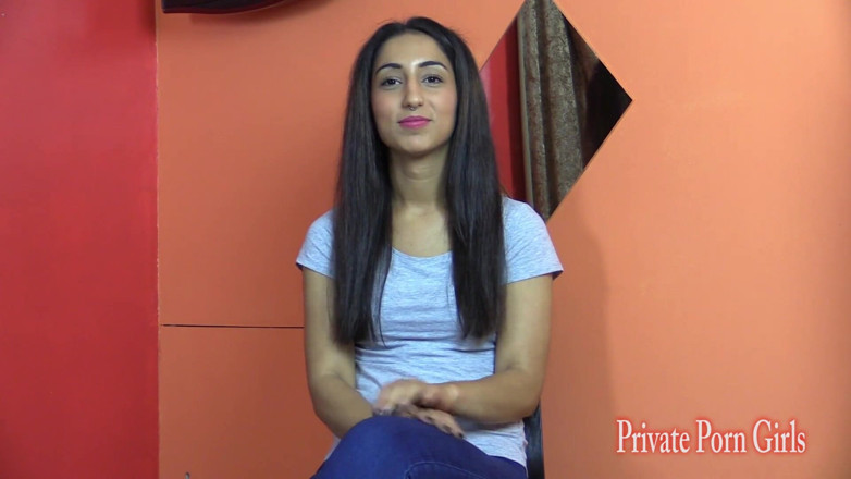 Private Porn Girls: First Blowjob - Cock Sucking, Blowjob and Cumshot with Model Aileen 19