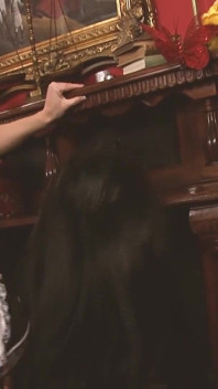 Ubrane laski sceny 4_busty brunetki pokojówki uprawiają seks wraz ze swoimi szefami