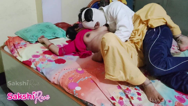 sakshi_raniii: Nová nevěsta sex po svatbě, první noční sex video, hindský...