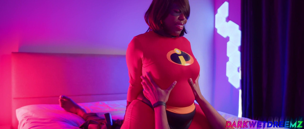 Dark Wet Dreemz: Mrs Incredible Hasn't Been Getting Fucked at Home
