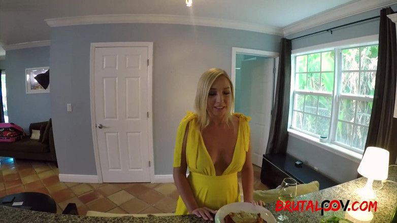 Wild POV: Grov POV - Zoe Parker - straffar fuskslampan