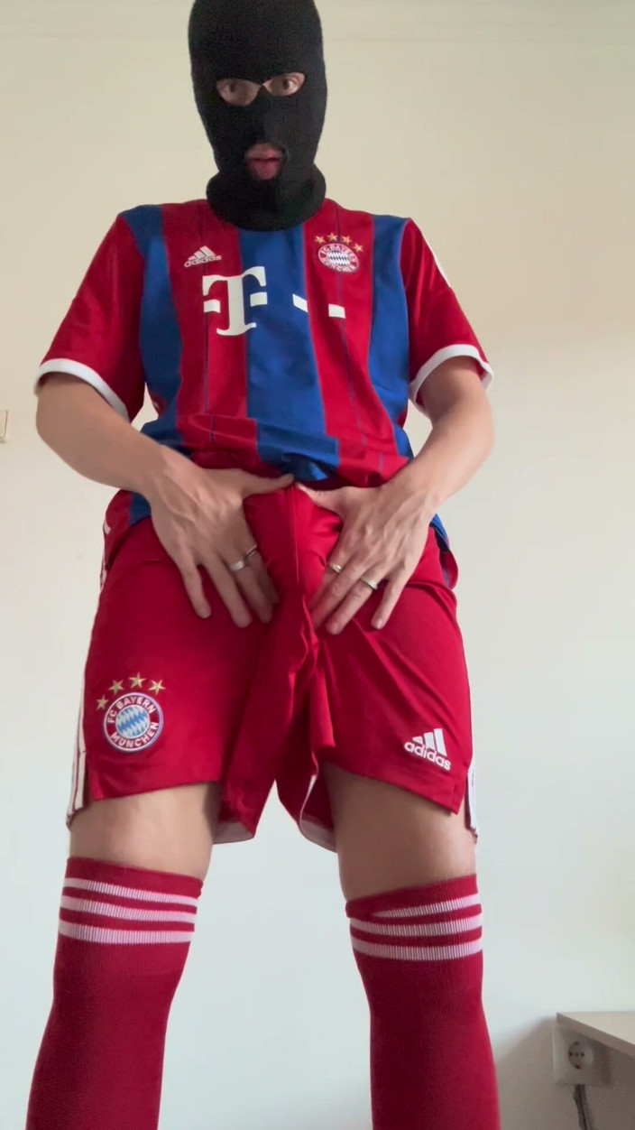 Axton Drake: Horny Bro Comes Home From Soccer Practice