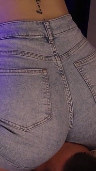 My heavy ass - totale atemkontrolle beim facesitting