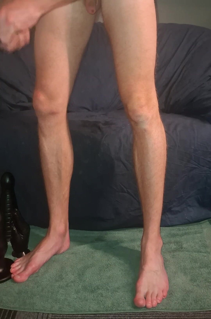 NoFace Twink X: Solo Gay Twink miluje jízdu na robertku a má chcací...