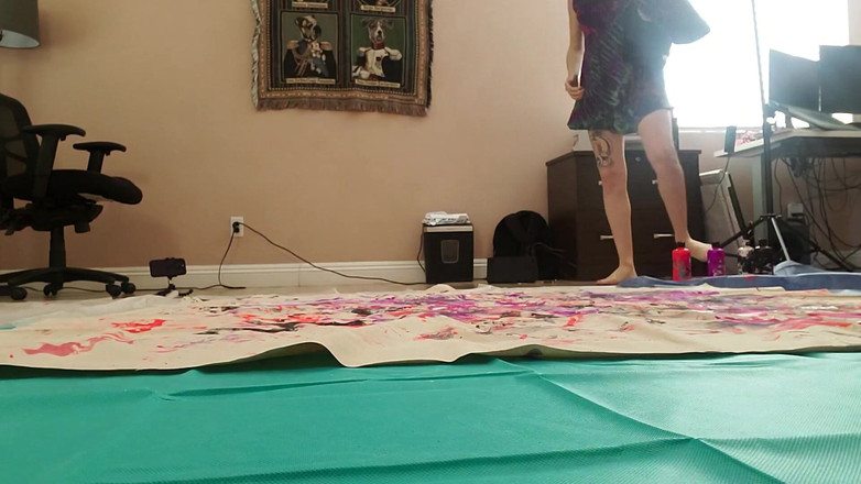 Kyla Keys: Detrás de la pintura corporal desnuda en el lienzo