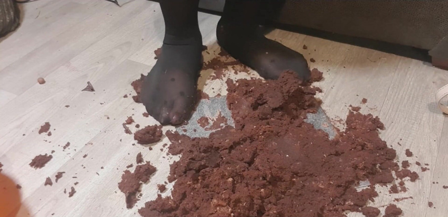 Simp to my ebony feet: Całe ciasto czekoladowe stopa