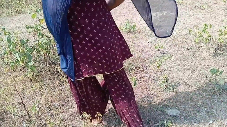 Sexy biwi: Schwägerin in den wald genommen und ihren arsch gefickt