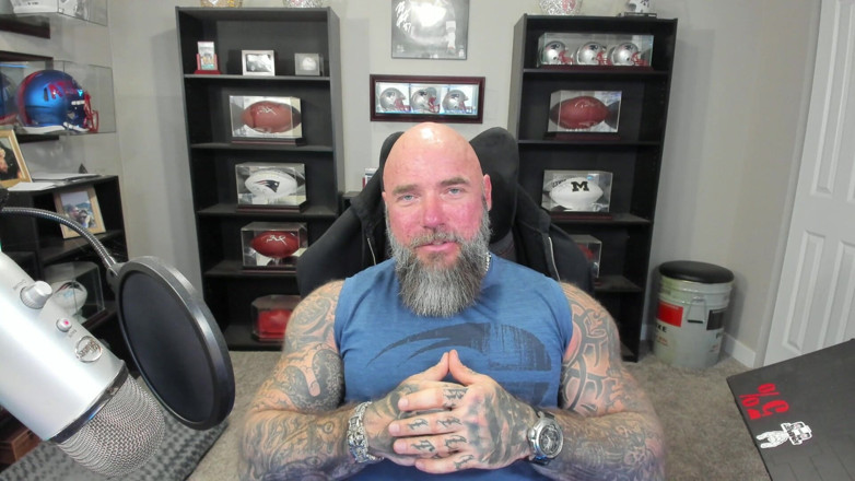 Raw and Uncensored with Masculine Jason: Consider This Before Dating a Bodybuilder