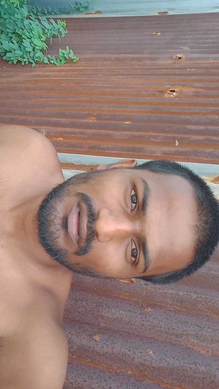 KUMBHA MANOJ KUMAR: Hastanem arka tarafta özel yer xhard star india ingilizce