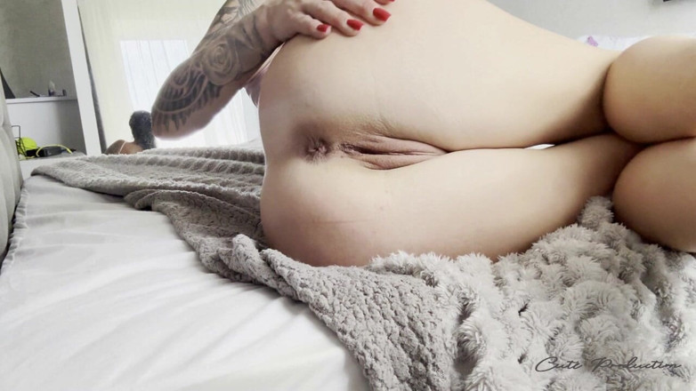 CuteProduction: Leila Waking up
