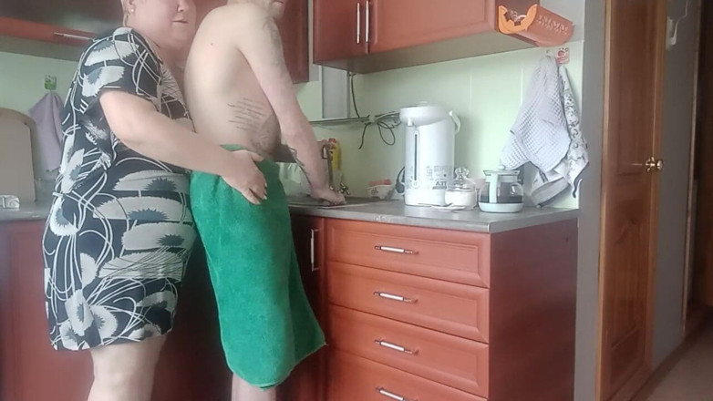 Zona901: Vyhoněla mi ptáka a pomohla mi stříkat