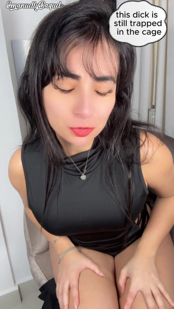 Emanuelly Raquel: Friday Fetish Feet Worship