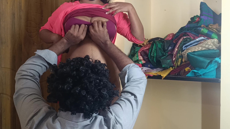 Laxi ammu: चूत चाटना कॉलेज गर्ल