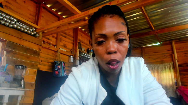 AnalEbony: Joc de roluri manager cu fundul mare care dă interviu...