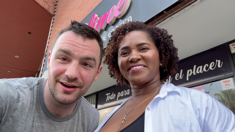 Andres Acosta: Ogromne naturalne cycki Czarne MILF zalana przez raw Bwc na...