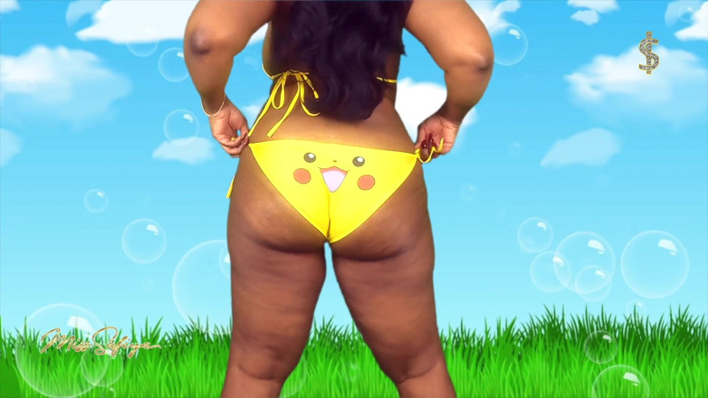 Miss-Safiya: Twerking w moim bikini Pikachu
