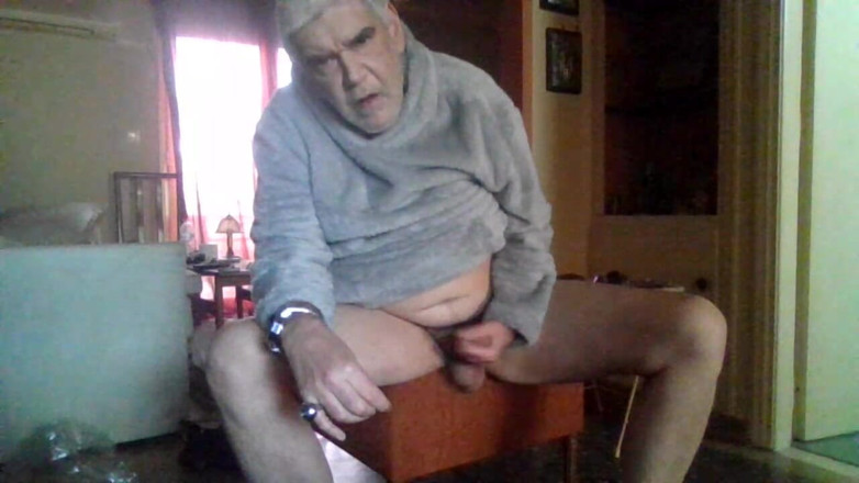 lisbi the warrior: My First Video, Masturbation, King