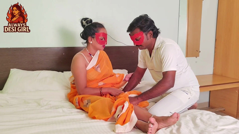 Always desi girl: Bhabhi berkongkek tegar dengan hambanya sendiri. Hindi Audio