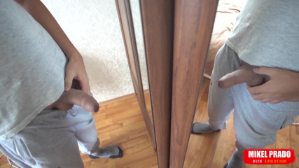 Mikel Prado: Guy posing naked in front of the mirror