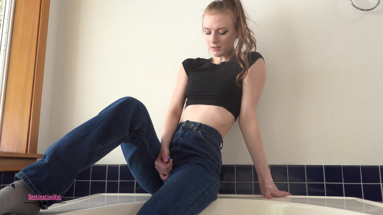 Destination Kat: Pee and Play in Jeans
