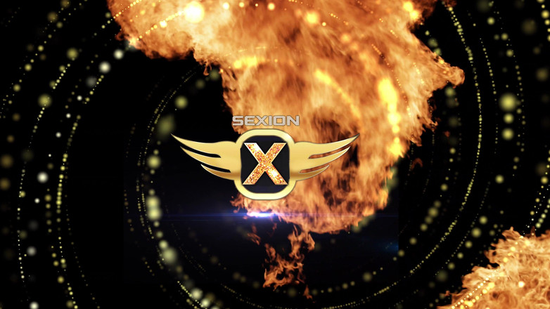 Sexion x officiel: 자지를 빨고 핑거링하는 핫한 금발 밀프