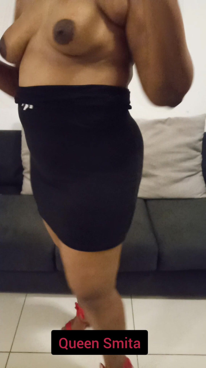 Goddess Silk Smita: Video pendek ibu-ibu dominan smita