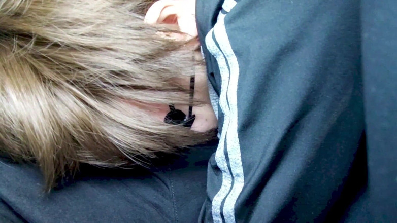 akeieroi: Parcheggio di mezzogiorno pompino e deglutizione