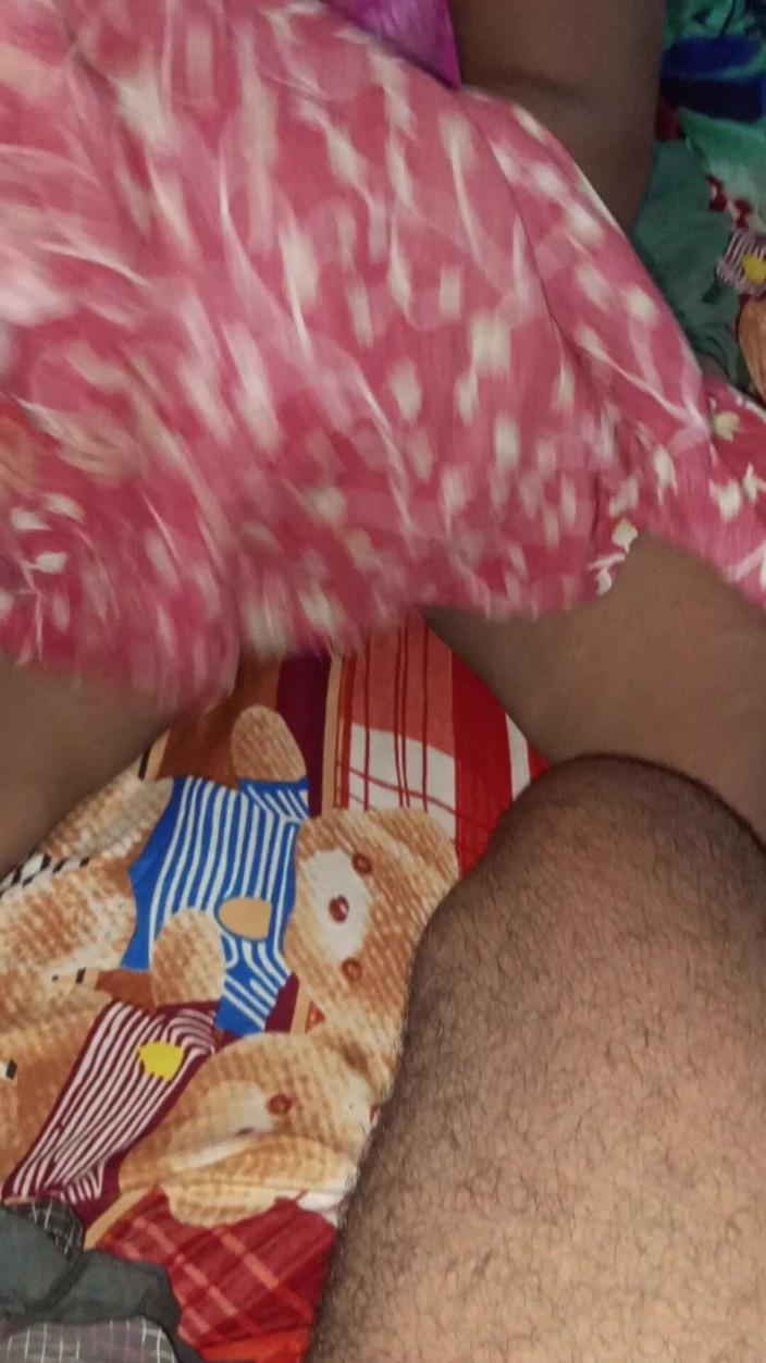 Thirsty pussy girl: Video thứ tám của tôi hôm nay tôi đụ mẹ kế...