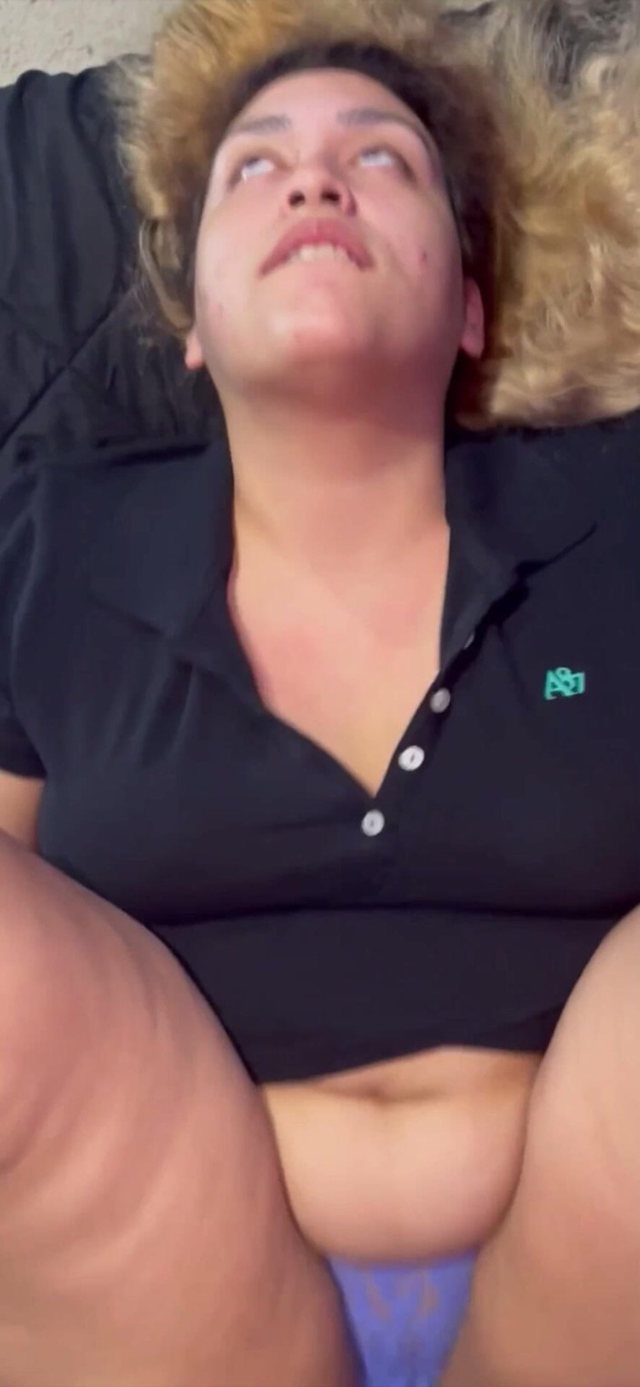 Sandn420: Latina děvka miluje tvrdé šukání zadku