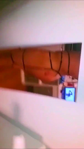 KittyHot: Sissy slet pik plaagt en poseert op hoge hakken