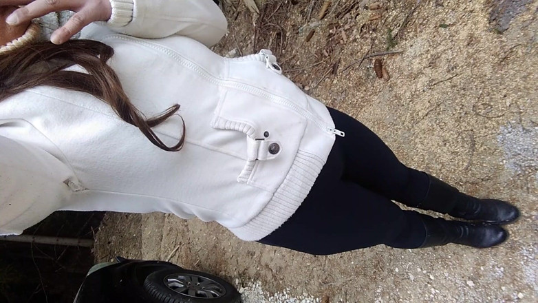Lilicross: Alone in the midle of nowere