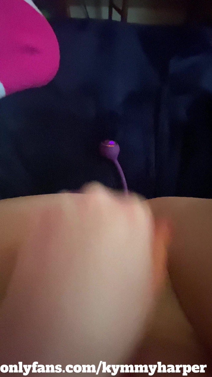 Kymmy Harper: Cute Sissy Shakes and Moans During Orgasm