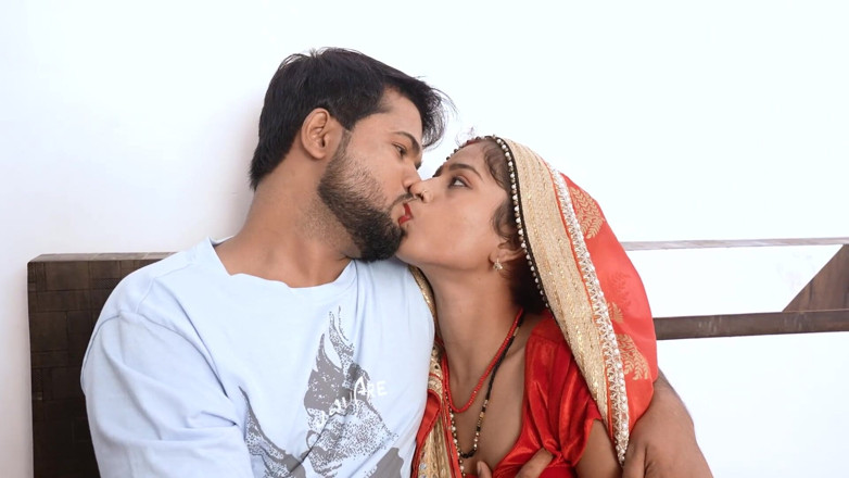 SEXYBHABHIX: My Indian Desi Wife First Time Sex with Me Shy...