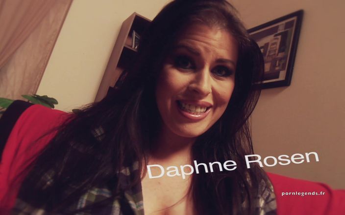 Estelle and Friends: Delice büyük memeli iri güzel kadın Daphne Rosen emiyor ve...