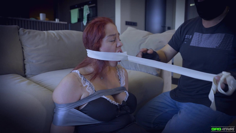 Gag Attack: Daisy - Hembiträde förhörde Alt