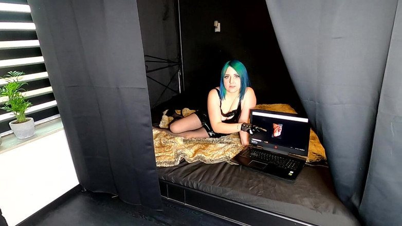 Beauty-of-pain: Micro Vs Schwanz