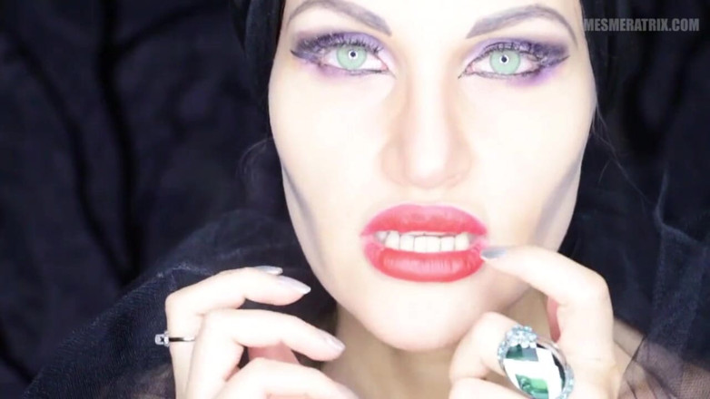Lady Mesmeratrix Official: マレフィセントアイズに...