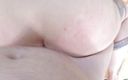 MMV German Amateur: Morena culona tatuada destrozada en su coño en primer plano