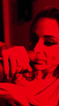 Crystal Rush et Taeddy Tarantino - Une barbie à gros nichons à un rendez-vous sexy avec Ghostface