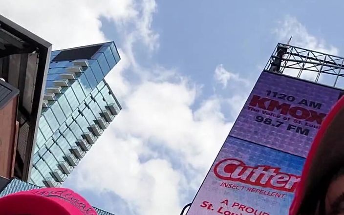 KinkyKatie: Kardinal'in oyunu için vibratörümü giymeye karar verdim! Biraz fazla paranoya...