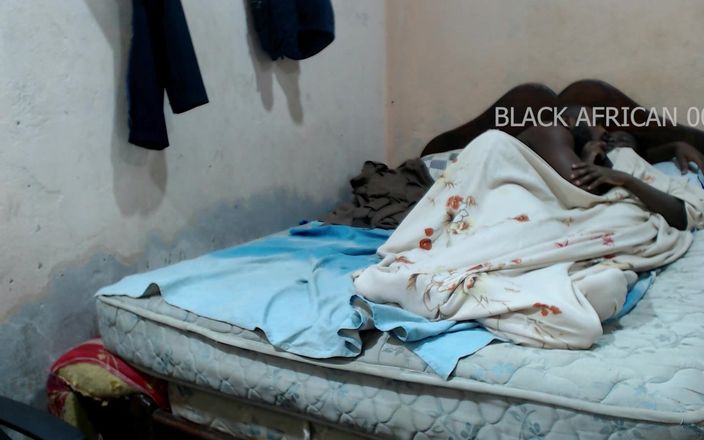 Black African 007: Çok azgın olduğum için en iyi arkadaşımla seks bikinimi bir...