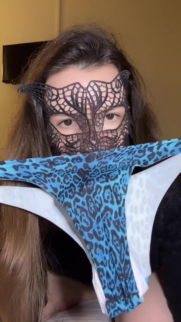 JuliaVeil: Dirty Used Panties Show - Pantyhose Pulled Down, Panty Liner &amp; Russian...