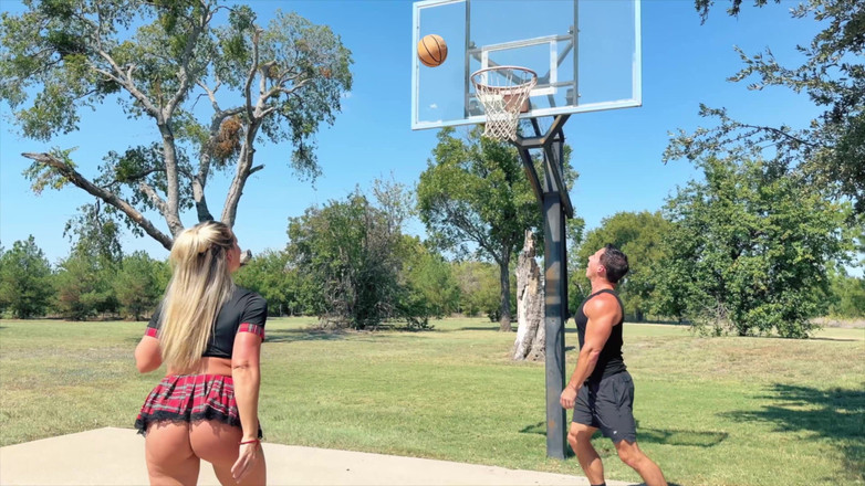 Dom Cruise: Attırıyor ve puan alıyor