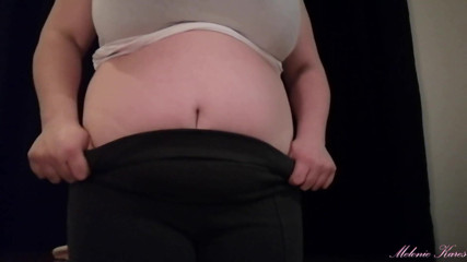 Melonie Kares: BBW belly and boobs strip play