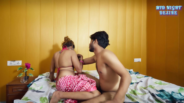 Midnight desire: Chị dâu cực kỳ hoang dã làm tình khỏa thân...