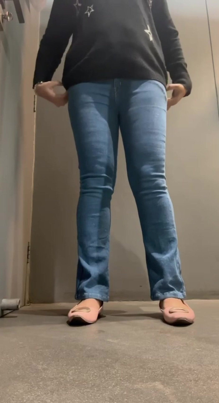 Hot Indian mommy: Indická žena striptýz