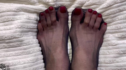 LizaVirgin: Superbe fétichisme des pieds par Liza Virgin
