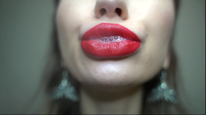 Rarible Diamond: Cewek sange dengan merah lagi asik muasin memeknya slow mo 3