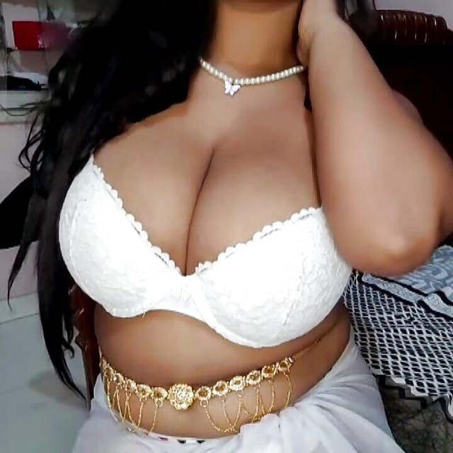 Hot deshi boudi big boobs (Ruhi love)