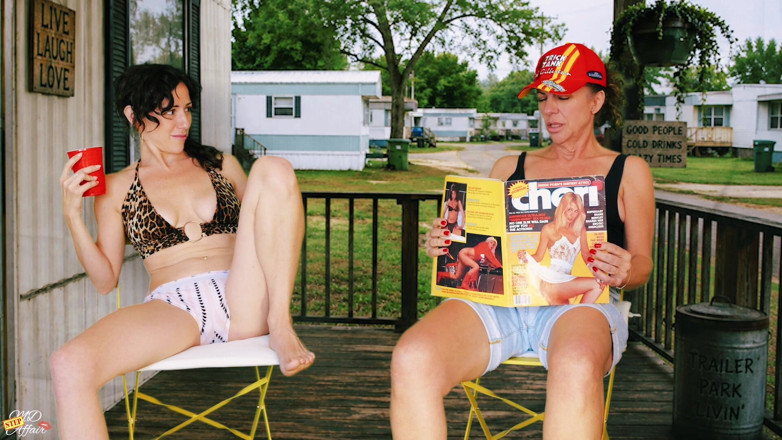YourFavoriteMommy: Redneck Stepmom 3